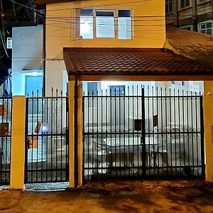 https://hostel-ayan.bucharesthotelsnow.com