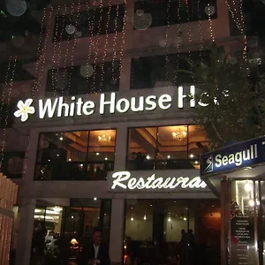 White House - Center Hotel